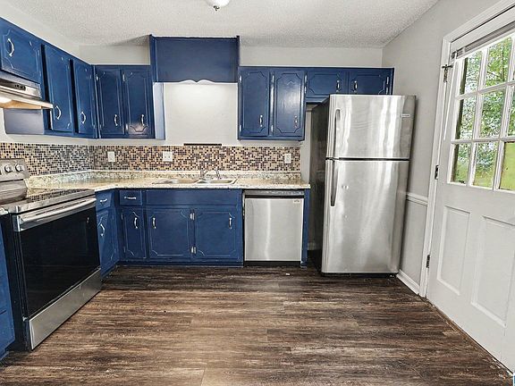 3rd image of 749 Nytol Cir