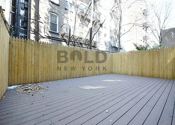 Rented by Bold New York | media 50