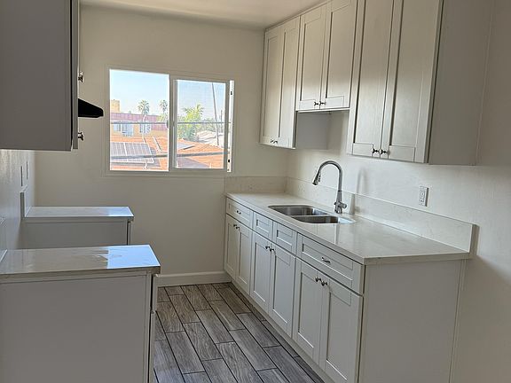 2nd image of 4005 W 1st St APT 14