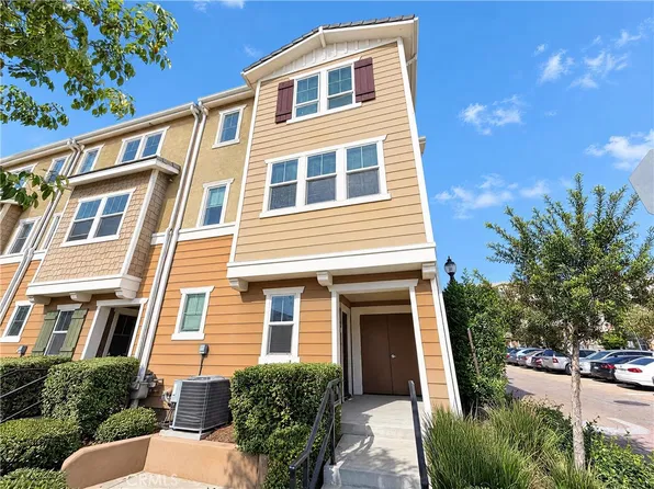 14114 W Pine Ln, Van Nuys, CA 91405