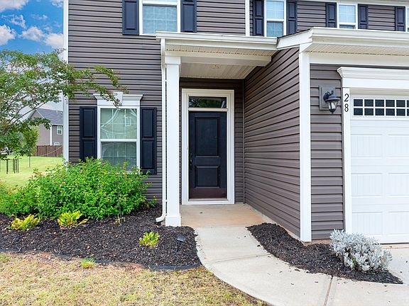 4th image of 28 Wiltshire Cir