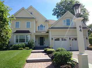 94 Grayfield Ave, West Roxbury, MA 02132