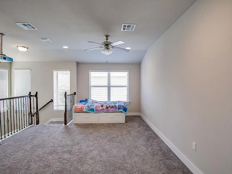 9707 McKnight Loop — Photo 11