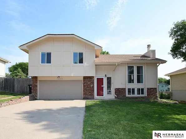 13124 Burdette Cir, Omaha, NE 68164