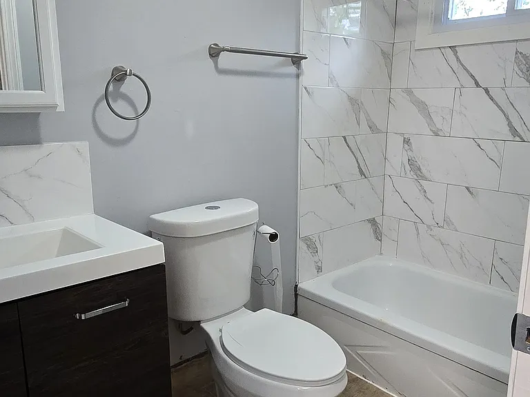 148 Falls Ave #2 — Photo 8