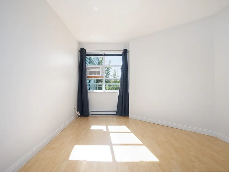 8989 Hudson St #409 — Photo 11