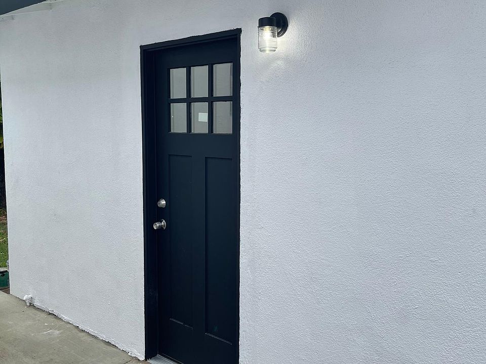 1st image of 4526 Fiesta Ave #C
