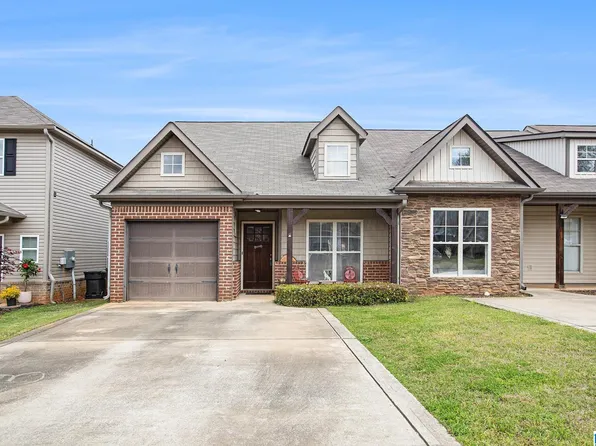 212 The Heights Dr, Calera, AL 35040