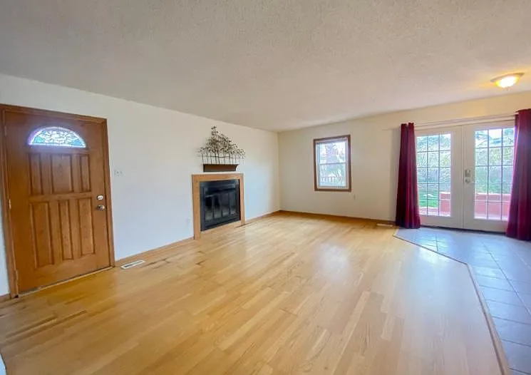 2 bed, 816 sqft, $1,100 — Photo 4