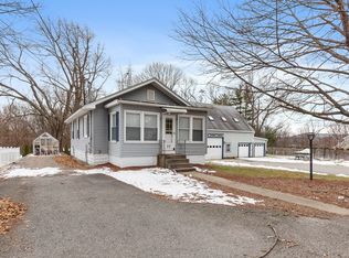 22 Warren St, Leominster, MA 01453