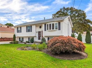 12 Kennedy Dr, North Providence, RI 02904