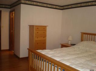 251 Friendship Ln, Gettysburg, PA 17325