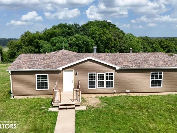 6064 227th St, Albia, IA 52531