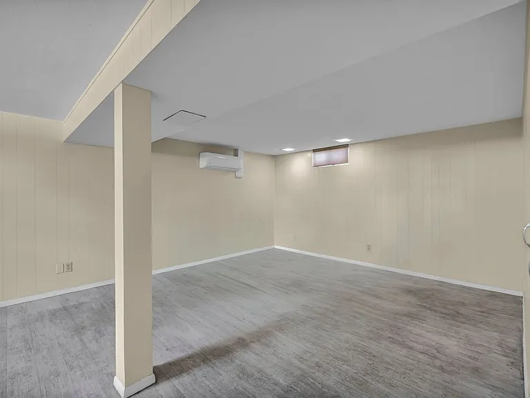 620 Belgrave Ave — Photo 28