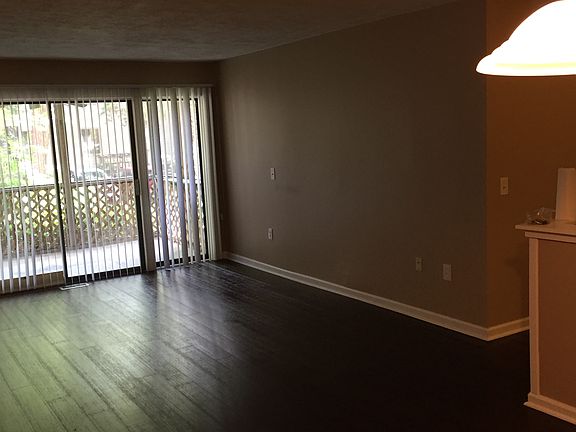 2nd image of 22 Three Mast Ln