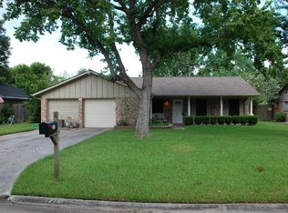 216 Rachael Ln, Friendswood, TX 77546