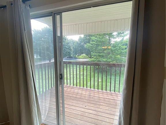 4th image of 1401 Lake Pointe Way #14016