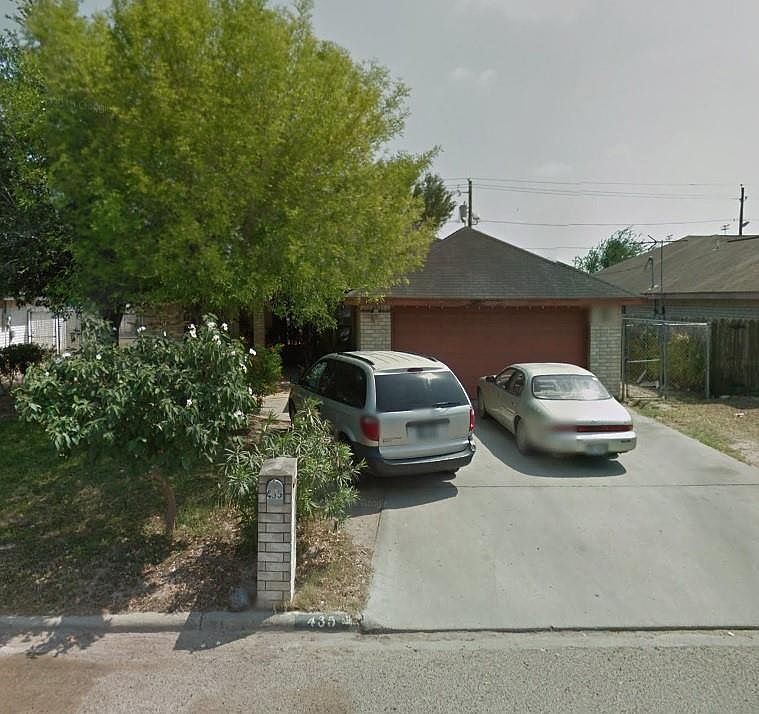1st image of 435 W 13th St