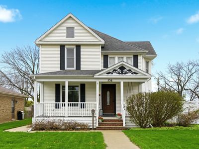 536 W Palace Row, Geneseo, IL, 61254