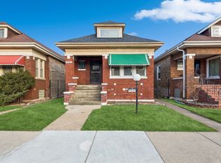 7931 S Calumet Ave, Chicago, IL 60619