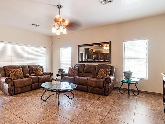 5th image of 8522 W Preston Ln