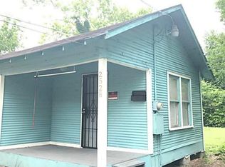 2528 Campbell St, Houston, TX 77026