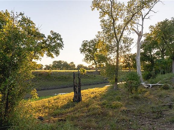 3rd image of 4096 County Road 406