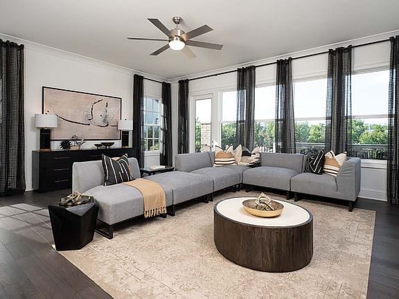 Aria - Horne Interior Image 3