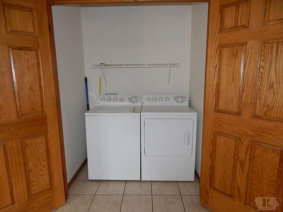 5th image of 1104 W South St