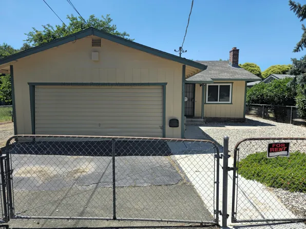6821 Virginia Dr, Lucerne, CA 95458