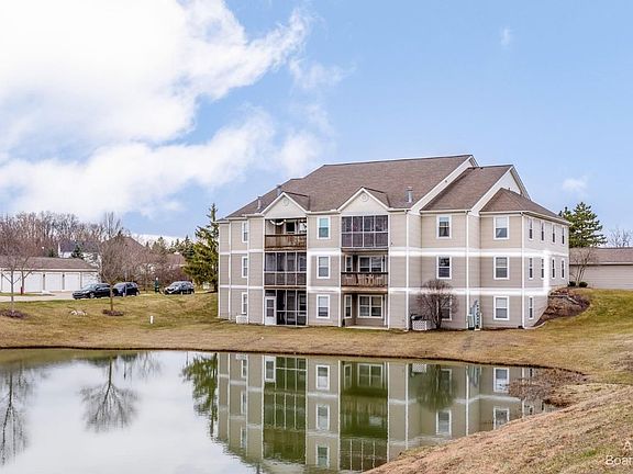 2nd image of 1614 Oakfield Dr