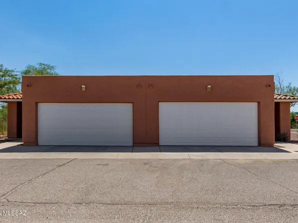 9040 E Spanyard Ct, Tucson, AZ 85710
