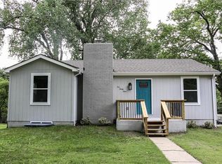 1034 Pine St, Eudora, KS 66025
