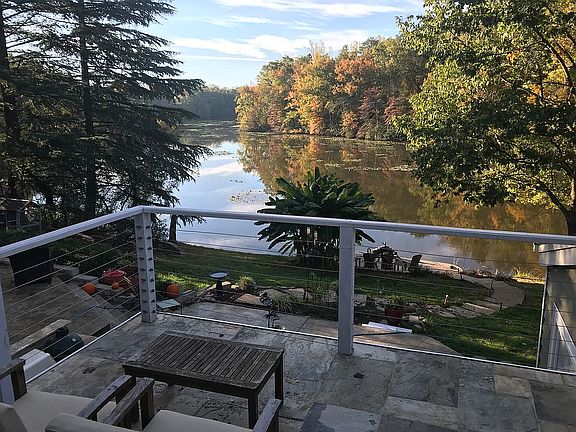 4th image of 9925 Kingussle Ln
