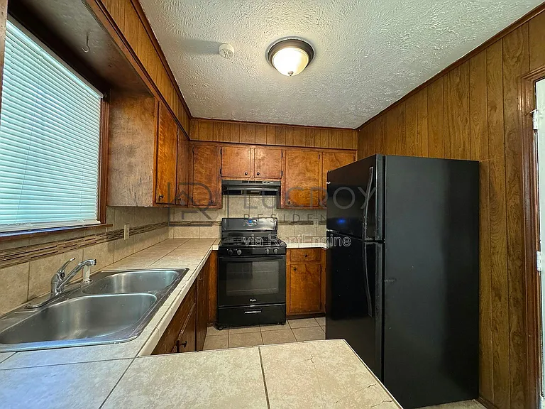 6731 George Washington Dr — Photo 5