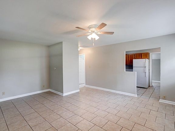 5th image of 8142 Schoen Dr