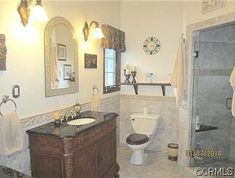 Powder room, bathroom