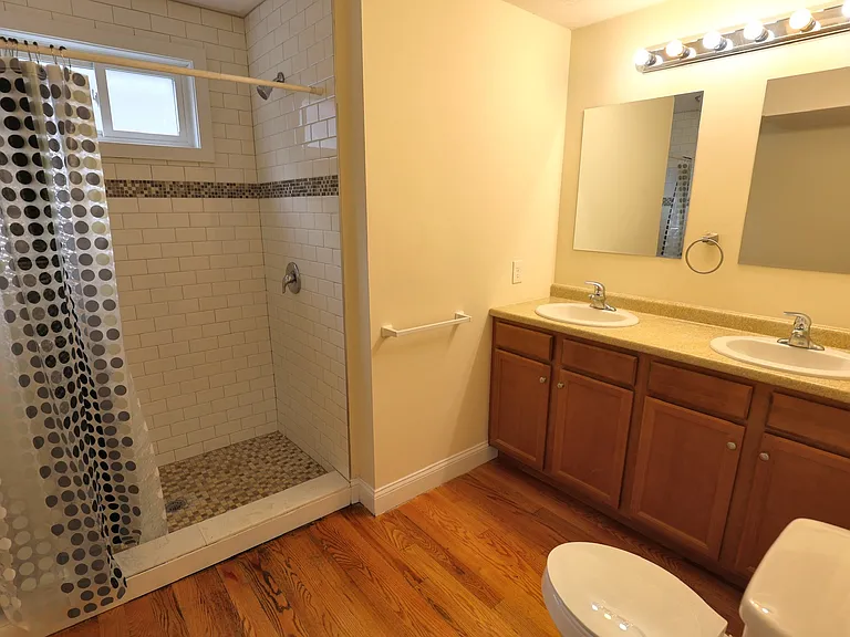 62 Lincoln St #2 — Photo 8