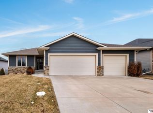 9472 Northern Sky Rd, Lincoln, NE 68505