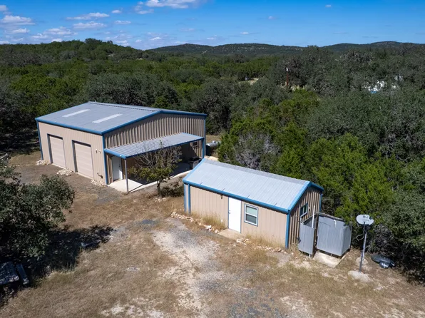 459 Cr 425, Uvalde, TX 78801