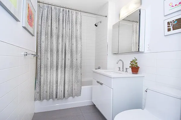 Sold by Brooklyn Bridge | media 29