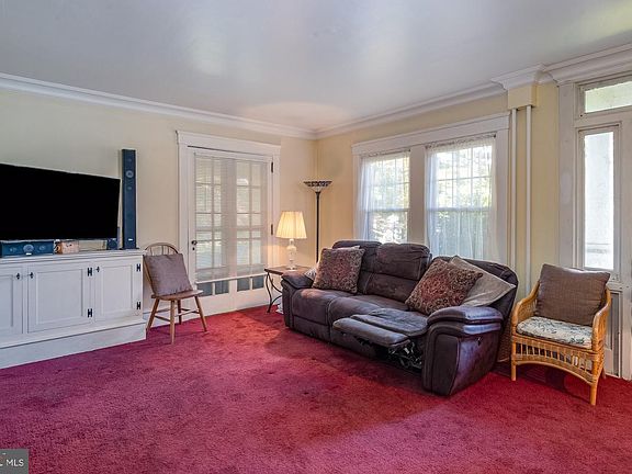 5th image of 708 Ridge Ave
