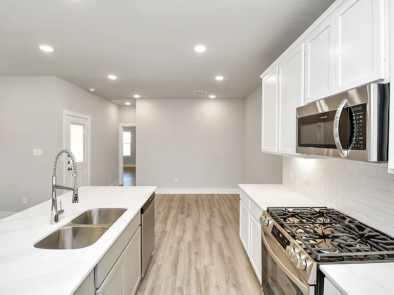 21026 Bay Village Dr #A — Photo 29