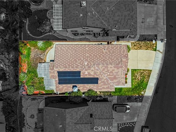 3rd image of 44607 Crestwood Cir