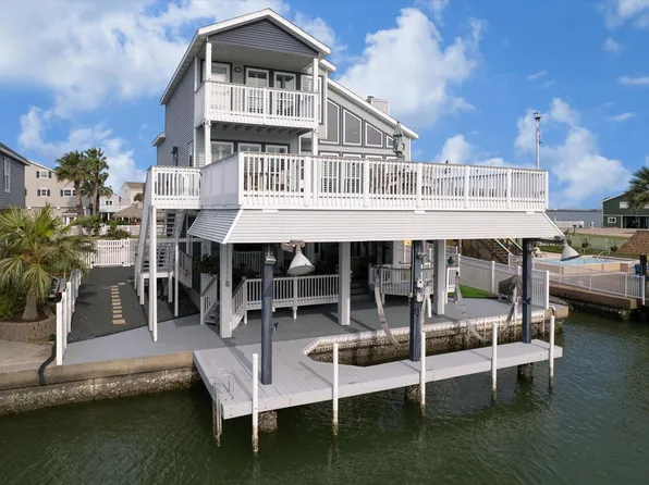 406 Tahiti Rd, Tiki Island, TX 77554