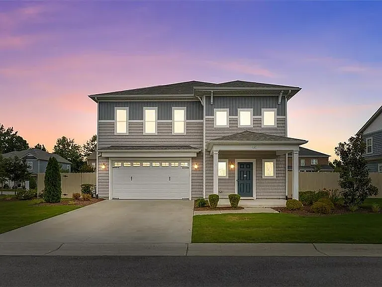 4 bed, 2.5 bath, 2518 sqft, $3,800 — Photo 1