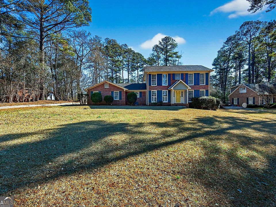 1st image of 214 Willowcrest Way