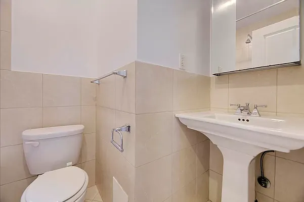 Rented by REAL New York | media 5