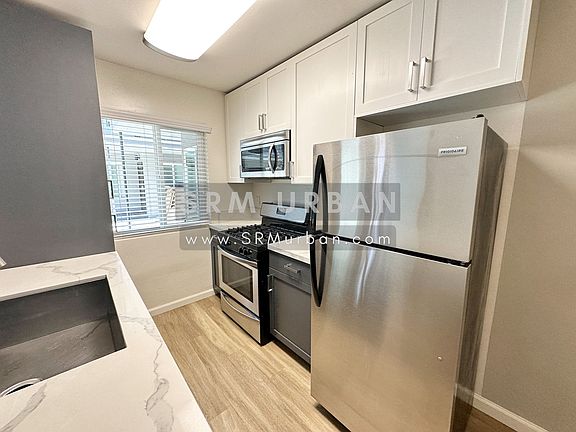 5th image of 4161 Iowa St #14