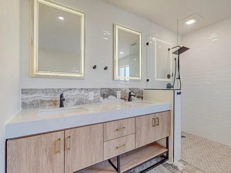 8005 Pickard Ave NE — Photo 19